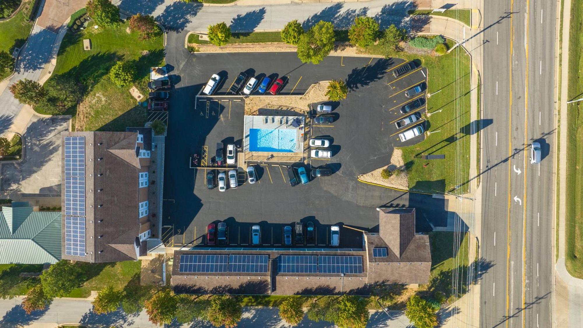 Schmidt'S Creek Hotel Osage Beach Exterior photo